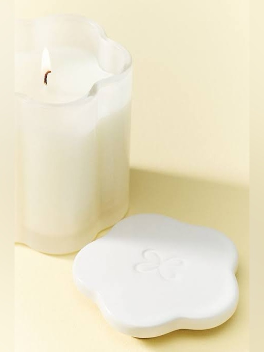Anthropologie Maeve Fruity Strawberry and Blonde Wood Glass Candle
